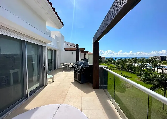Luxury Beachfront At Mareazul Apartment *