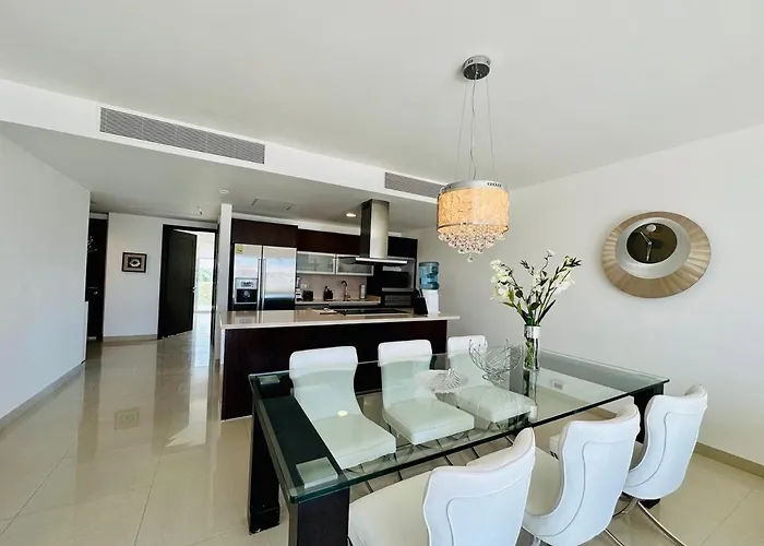 Luxury Beachfront At Mareazul Apartment
