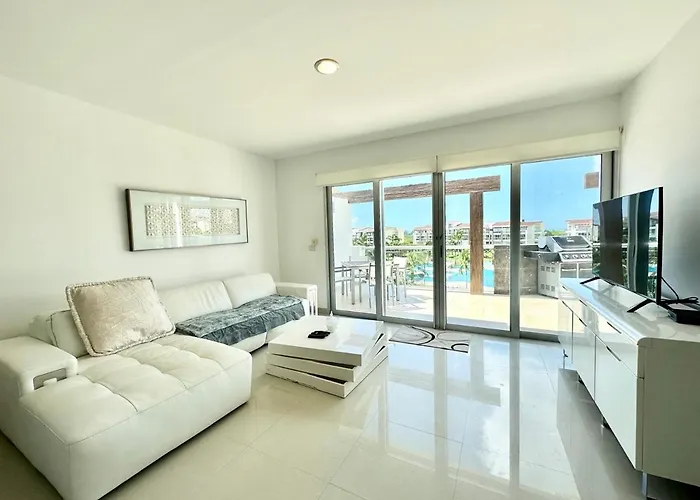 Luxury Beachfront At Mareazul Apartment